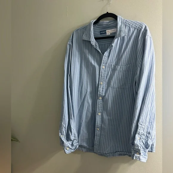 Old navy everyday pinstripe button up shirt top - Picture 5 of 6